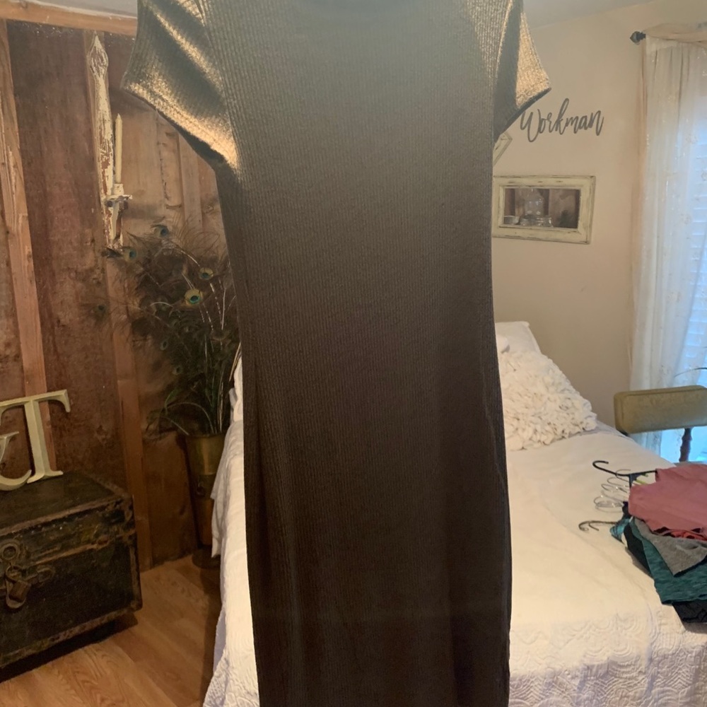 3 for $20 / Polar Basics midi dress